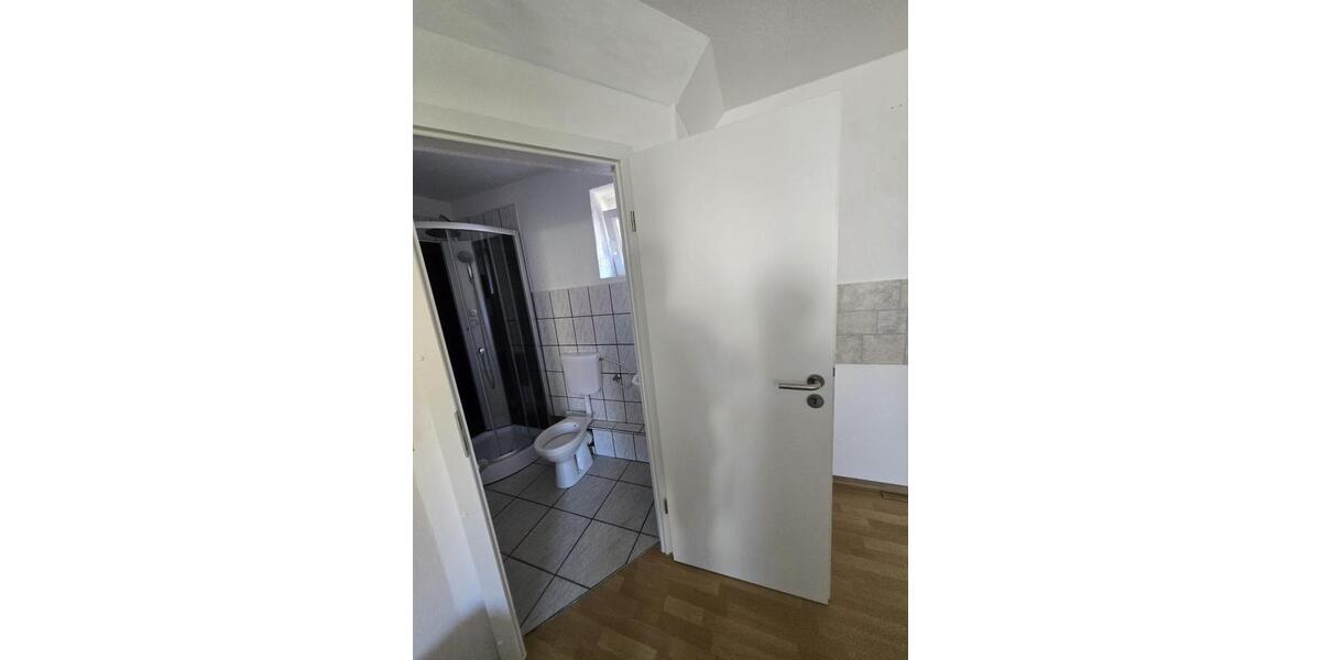 Maisonettenwohnung Querfurt - 2.5 Zimmer, 57 m&sup2;, 380&euro; | Angebot:26412895