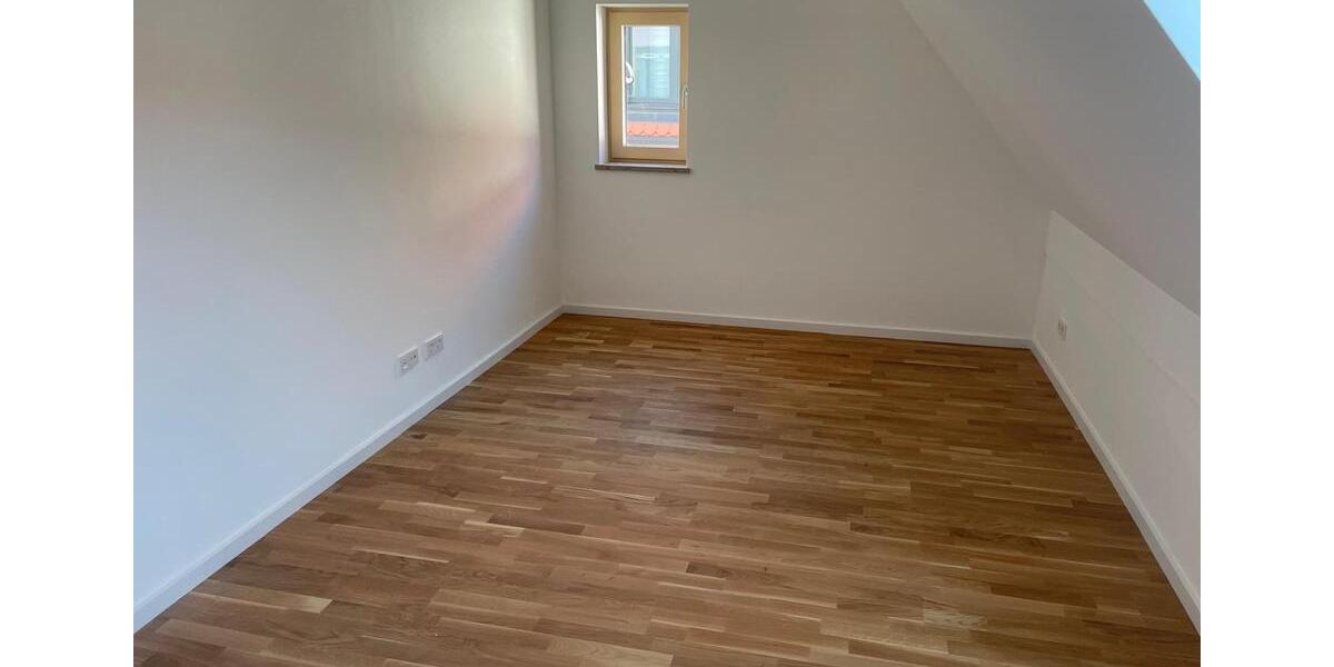 Maisonettenwohnung Langquaid - 3 Zimmer, 83 m&sup2;, 850&euro; | Angebot:26039851