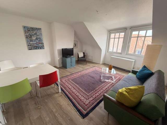 Etagenwohnung Düsseldorf Benrath - 3 Zimmer, 44 m&sup2;, 999&euro; | Angebot:27178145