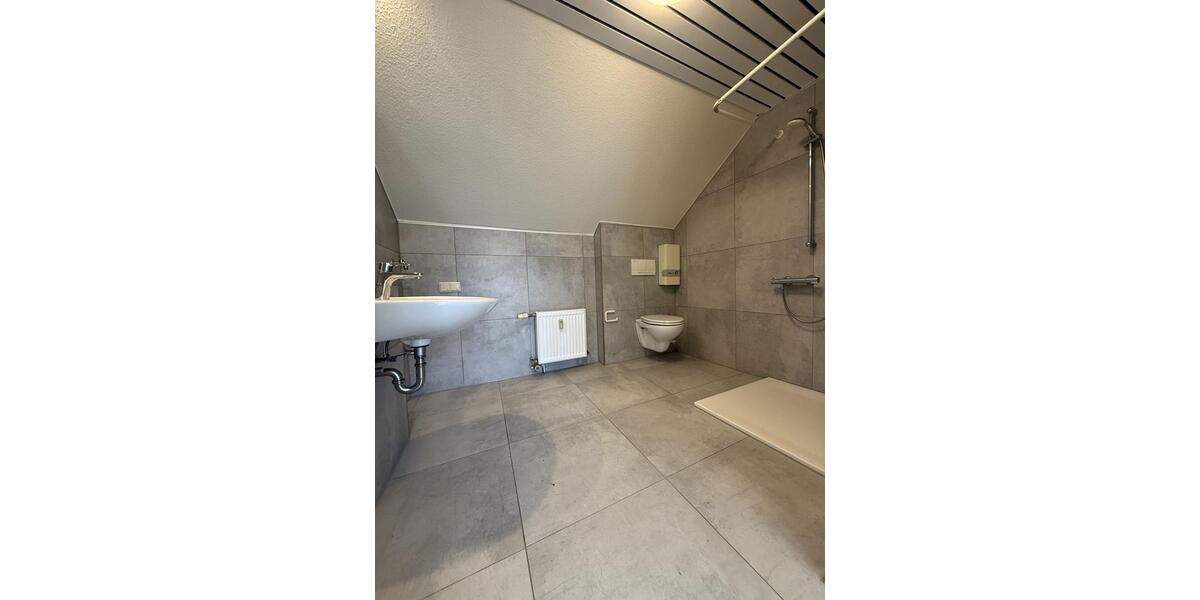 Dachgeschoßwohnung Großenkneten - 2 Zimmer, 67 m&sup2;, 700&euro; | Angebot:25803525