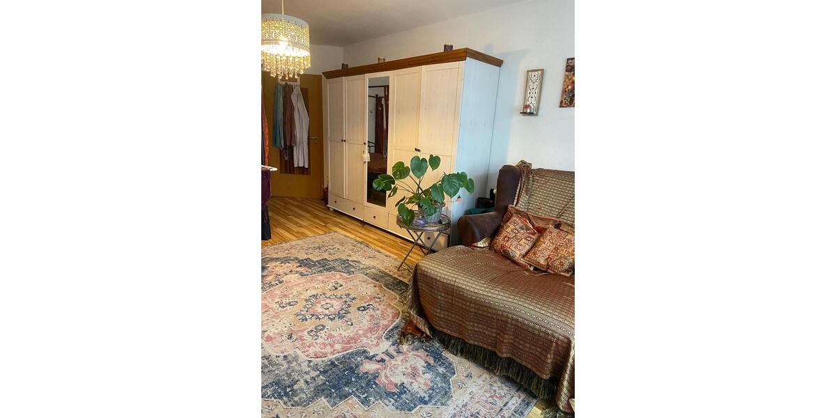 Schönes helles WG-Zimmer 3 zimmer