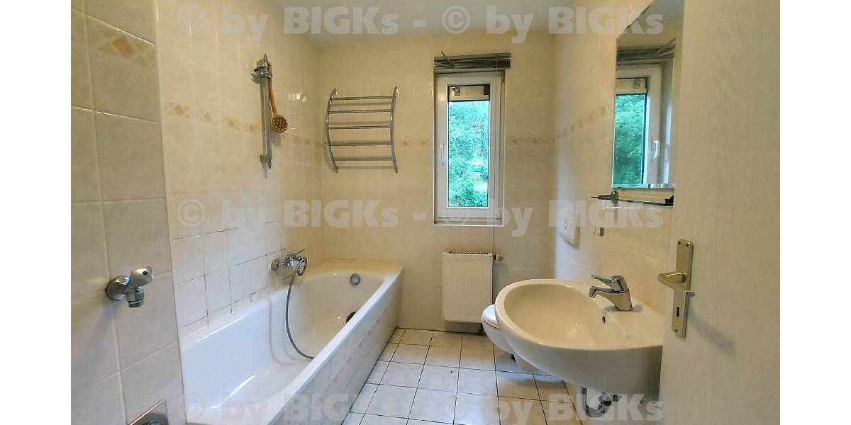 BIGKs: Suhl am Klinikum: 2-3-Zimmer Wohnung,separate Küche (-;) - 3- Suhl Suhl Mitte | Angebot:23314989