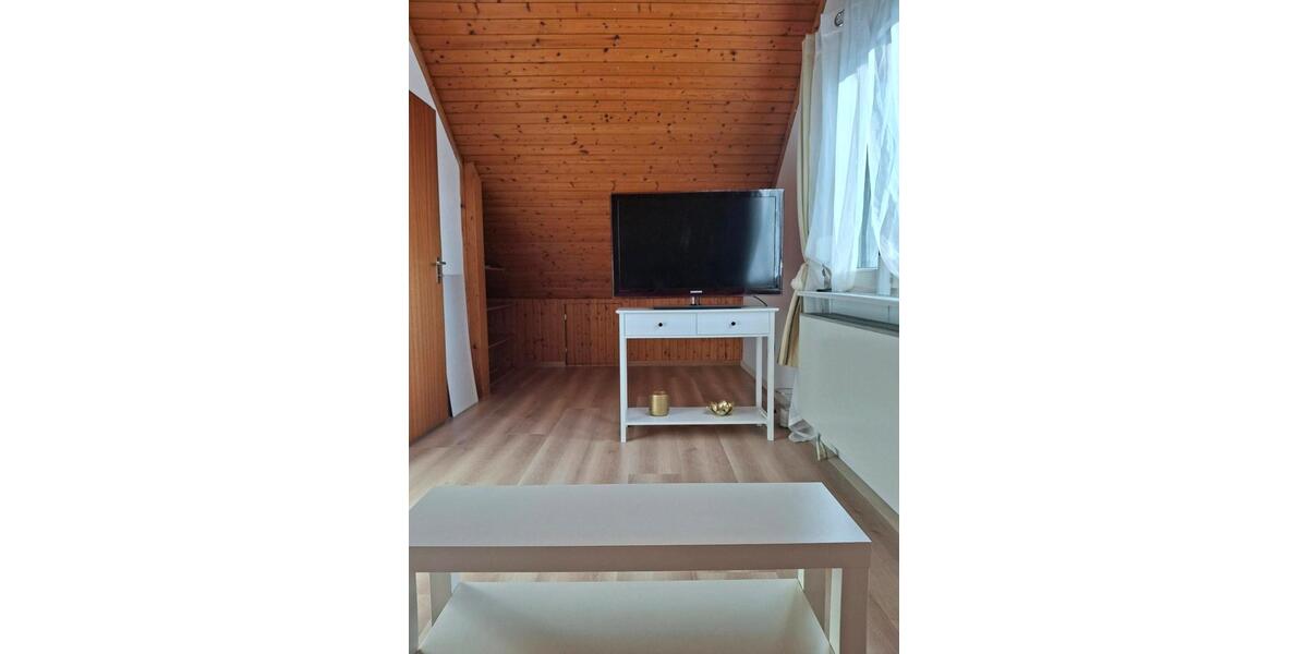 Dachgeschoßwohnung Überlingen - 3 Zimmer, 45 m&sup2;, 880&euro; | Angebot:25830028