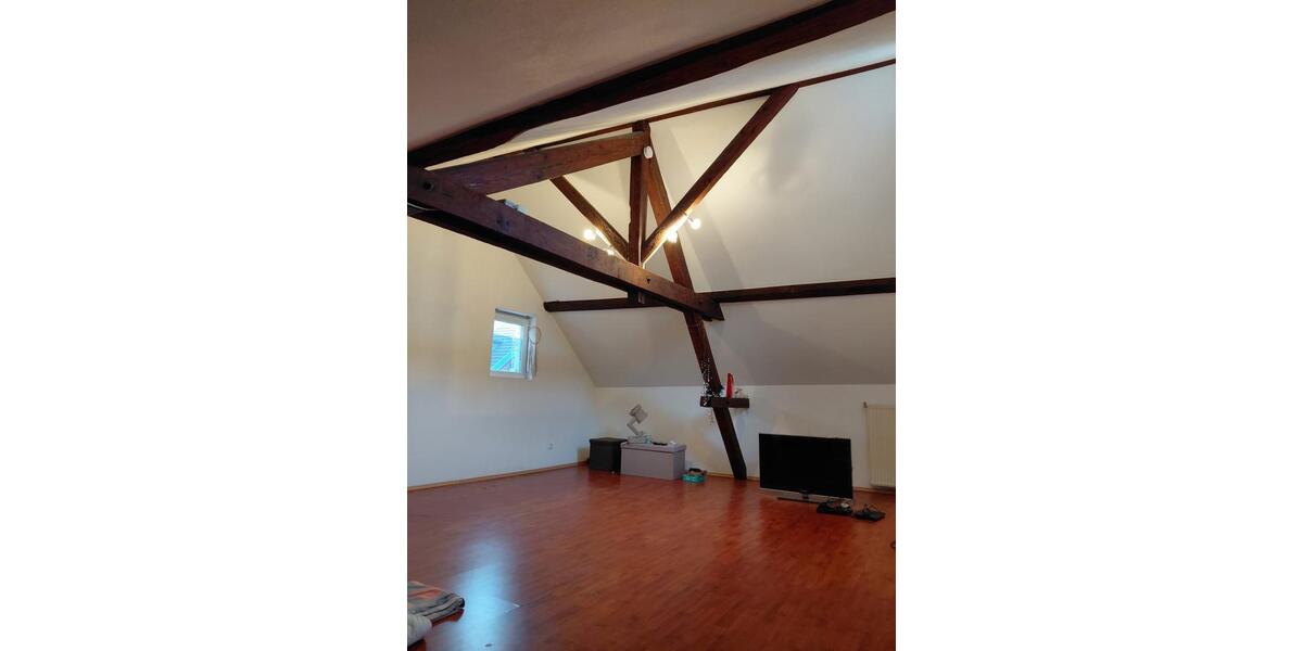 Dachgeschoßwohnung Euskirchen - 4 Zimmer, 100 m&sup2;, 950&euro; | Angebot:27631655