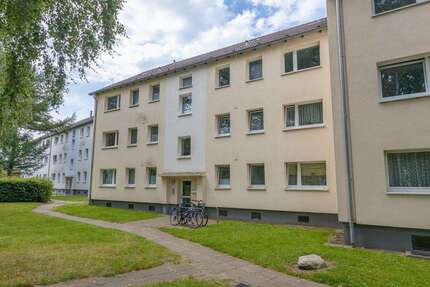 Wohnung Flensburg Falkenberg - 3 Zimmer, 64 m&sup2;, 589&euro; | Angebot:27067223
