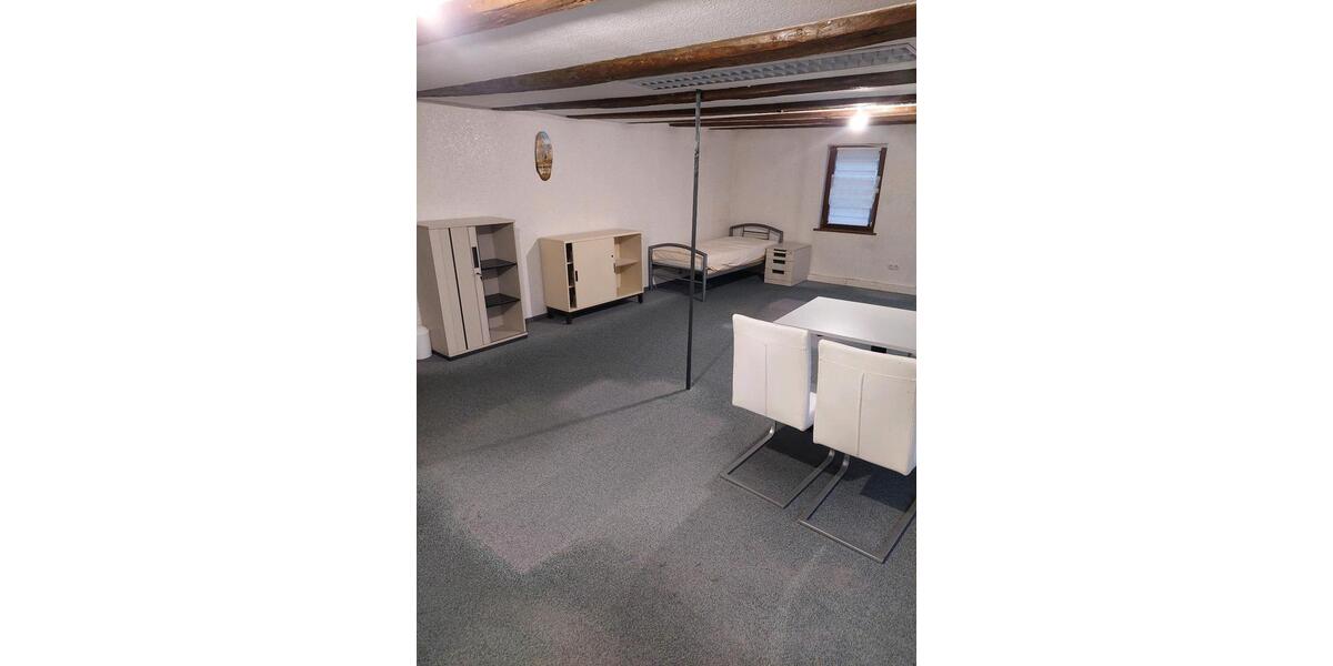 Etagenwohnung Grünberg - 6 Zimmer, 120 m&sup2;, 15&euro; | Angebot:26323129