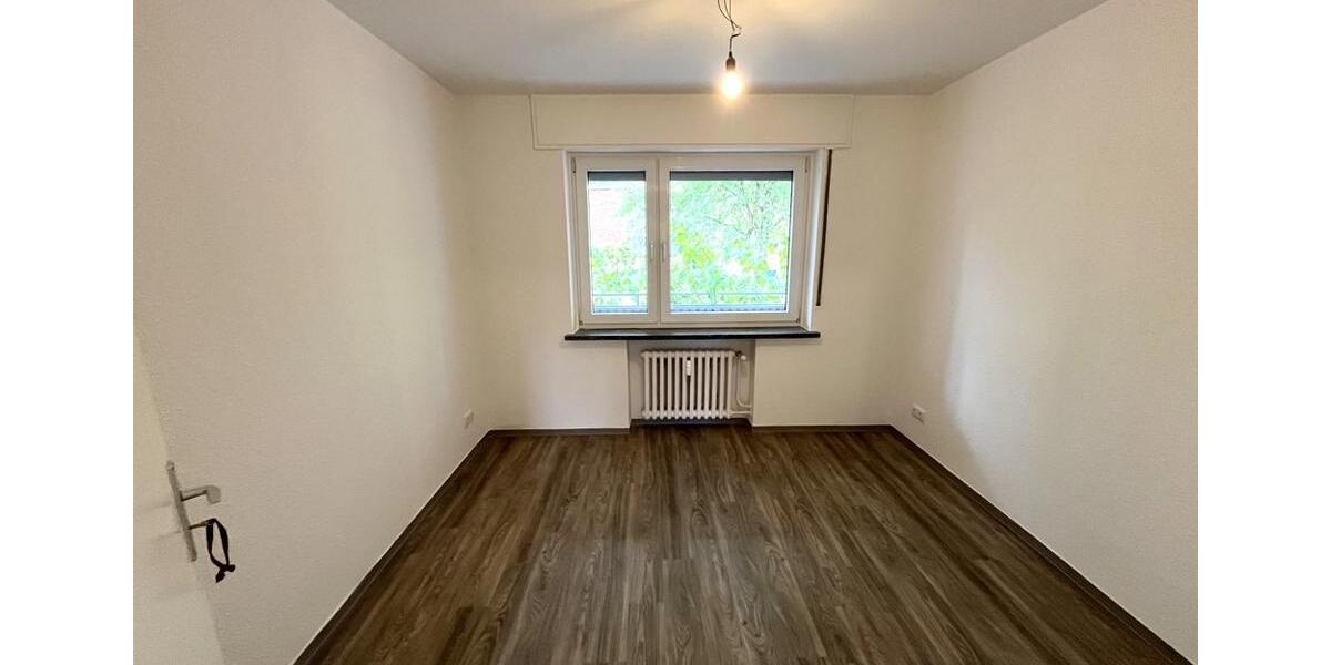 Erdgeschoßwohnung Varel - 4 Zimmer, 80 m&sup2;, 665&euro; | Angebot:26586156