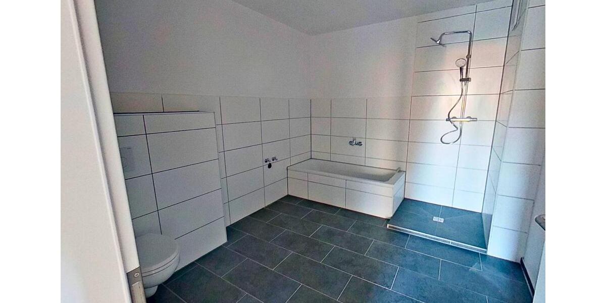 Erdgeschoßwohnung Grafenhausen - 3 Zimmer, 88 m&sup2;, 883&euro; | Angebot:25327877