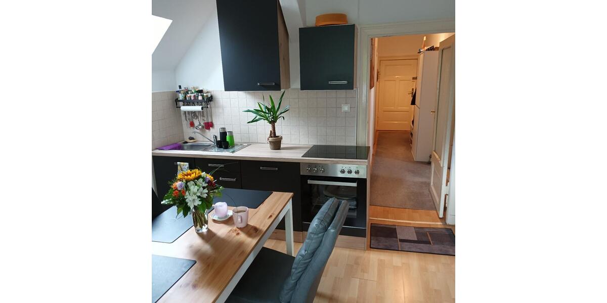 Dachgeschoßwohnung Genthin - 2 Zimmer, 53 m&sup2;, 310&euro; | Angebot:26479936