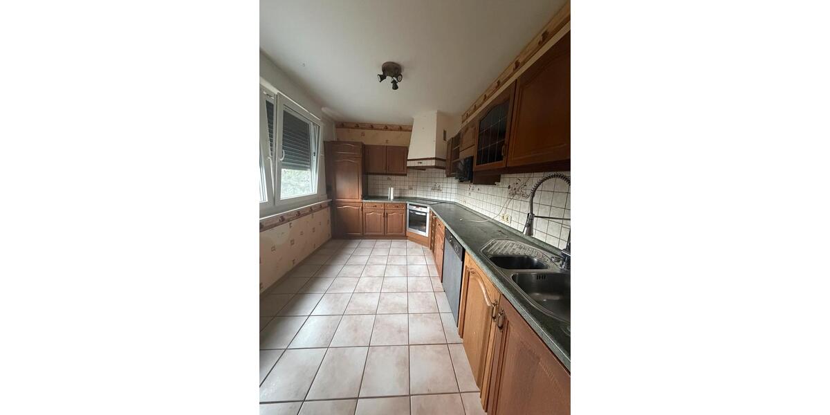 Etagenwohnung Ludwigshafen am Rhein Edigheim - 4 Zimmer, 106 m&sup2;, 1.750&euro; | Angebot:26097178