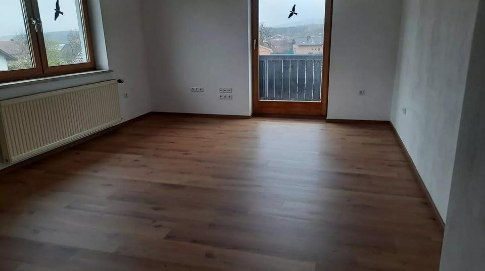 Etagenwohnung Weiding - 4 Zimmer, 97 m&sup2;, 700&euro; | Angebot:26336682