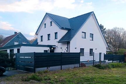 Wohnung Hünxe - 4 Zimmer, 128 m&sup2;, 1.400&euro; | Angebot:25805525