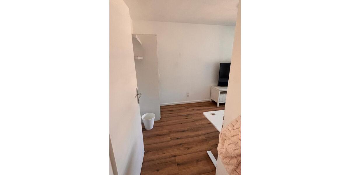 Wohnen auf Zeit Friedrichshafen - 1 Zimmer, 14 m&sup2;, 550&euro; | Angebot:26237693