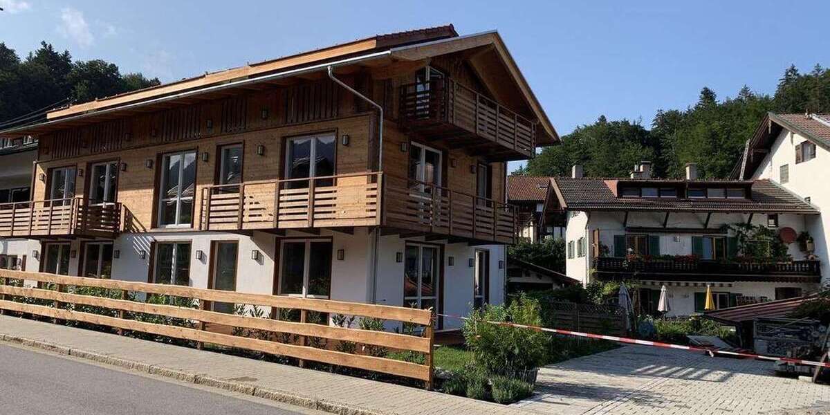 Etagenwohnung Bad Wiessee - 2.5 Zimmer, 77 m&sup2;, 1.630&euro; | Angebot:26013112