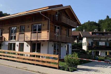 Wohnung Bad Wiessee - 2.5 Zimmer, 77 m&sup2;, 1.630&euro; | Angebot:26013112