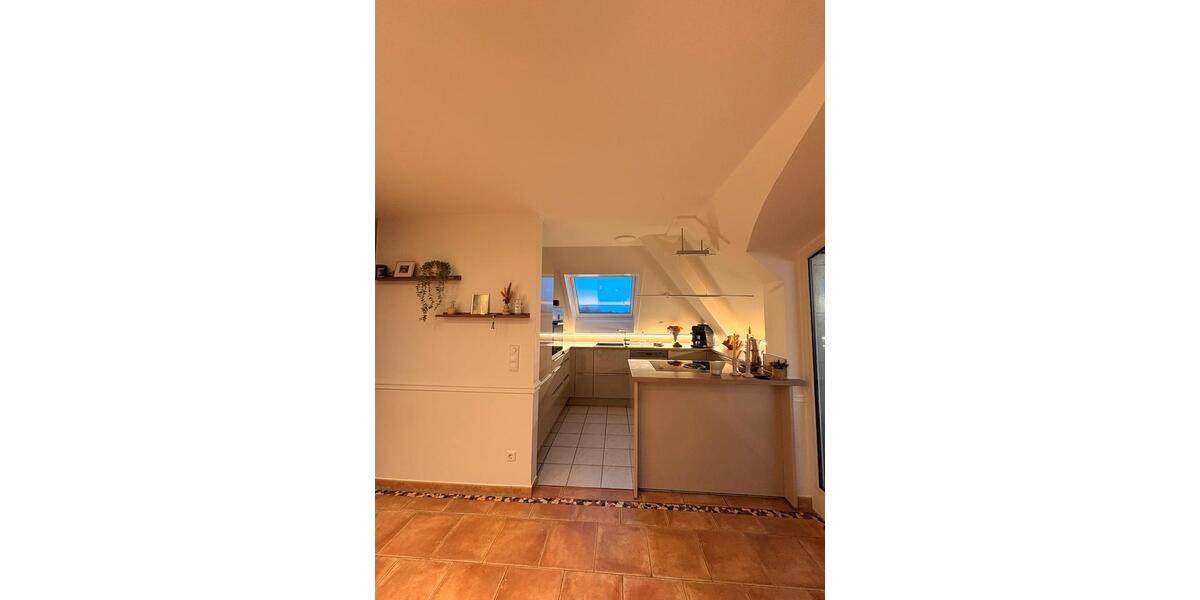 Dachgeschoßwohnung Gütersloh - 2 Zimmer, 85 m&sup2;, 1.100&euro; | Angebot:26041681