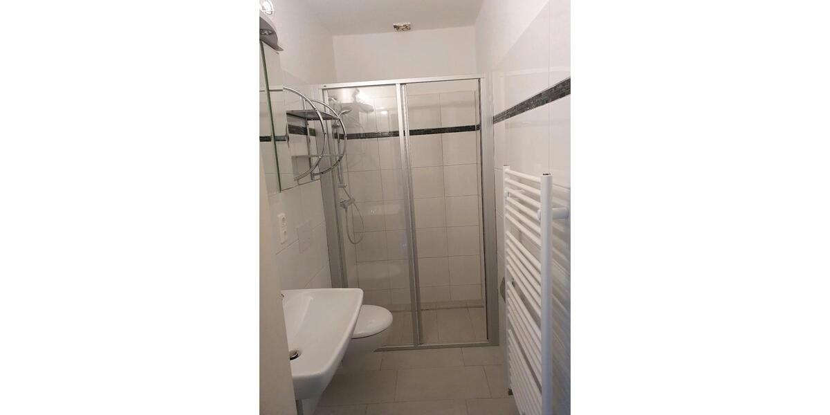 1,5 Zimmer-Wohnung an weibliche Person 1.5 zimmer