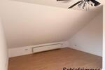 Dachgeschoßwohnung Neuhof - 3 Zimmer, 77 m&sup2;, 693&euro; | Angebot:26216085