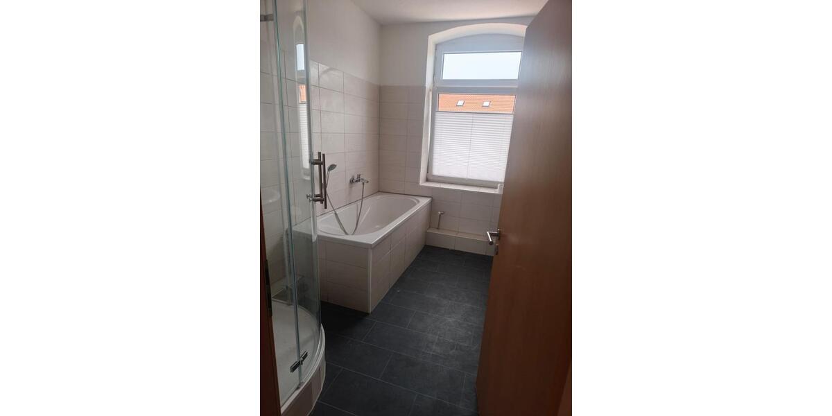 Wohnen auf Zeit Gröningen - 2 Zimmer, 65 m&sup2;, 12&euro; | Angebot:21878904