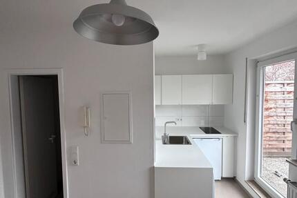 Helle möblierte 1-Zimmer-Terrassenwohnung in Nürnberg-Schweinau 1 zimmer