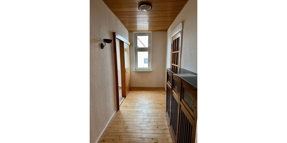 Etagenwohnung Ovelgönne - 4 Zimmer, 120 m&sup2;, 650&euro; | Angebot:25696273