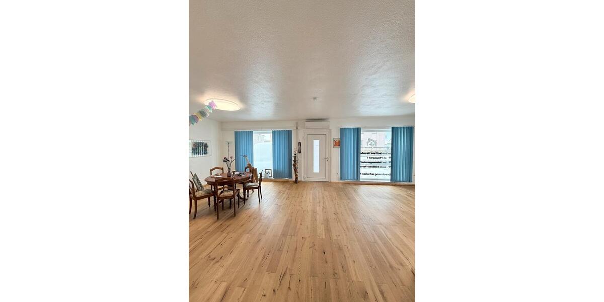 Einfamilienhaus Donnersdorf - 9 Zimmer, 186 m&sup2;, 1.390&euro; | Angebot:25948214