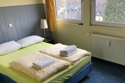 Suite für bis zu 2 Fernarbeiter mit Bad und Home Office-Platz 1 zimmer