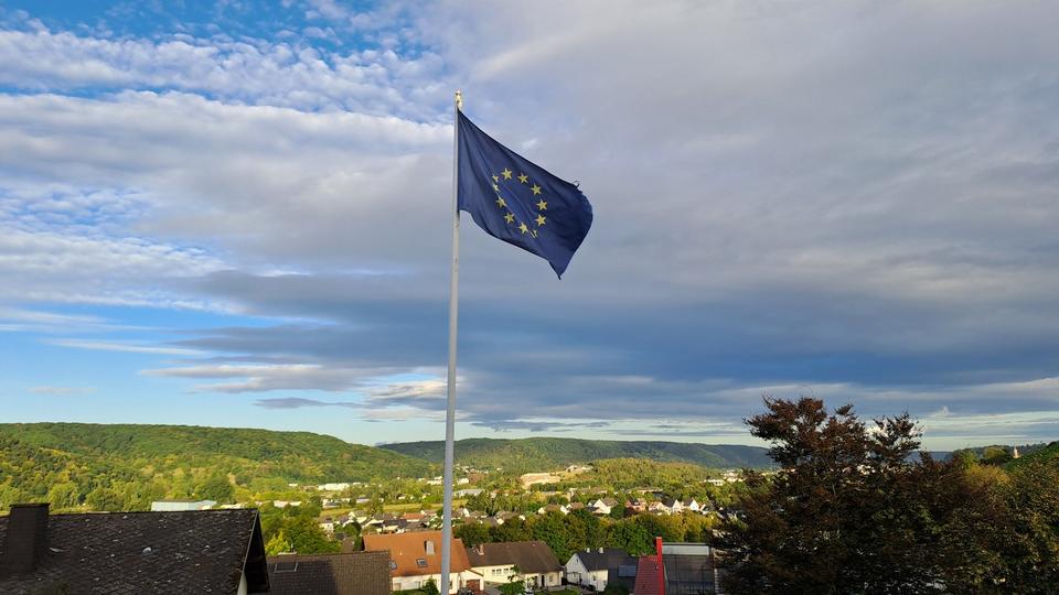 Wohnen auf Zeit Geeignet auch zum Arbeiten 3 zimmer