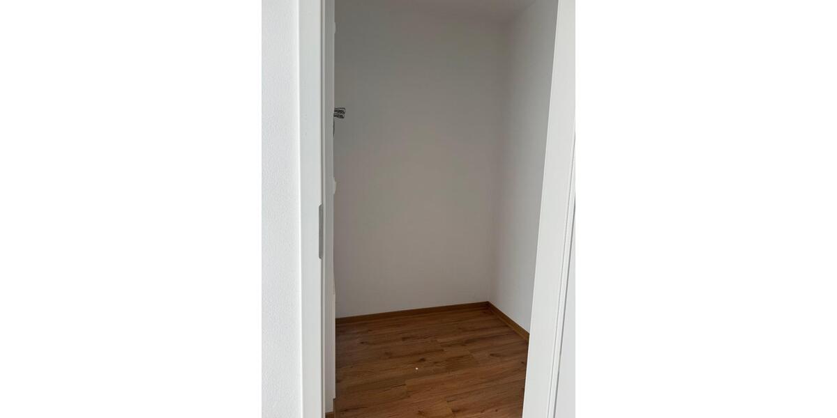 Erdgeschoßwohnung Kemnath - 3 Zimmer, 70 m&sup2;, 840&euro; | Angebot:24748005