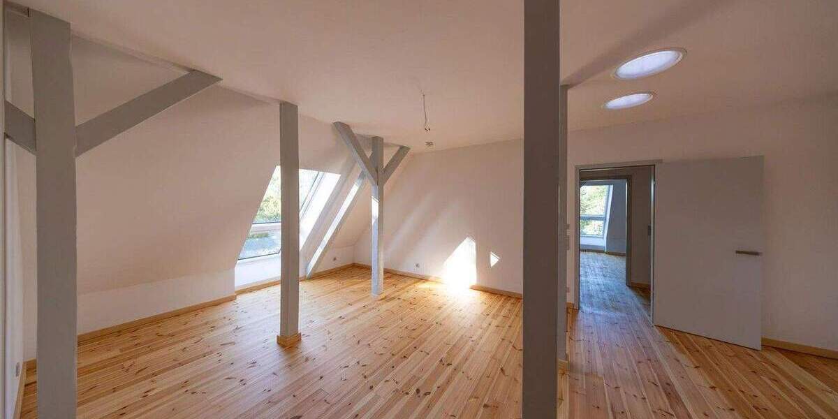 Etagenwohnung Buckow - 4 Zimmer, 106 m&sup2;, 1.279&euro; | Angebot:26149202