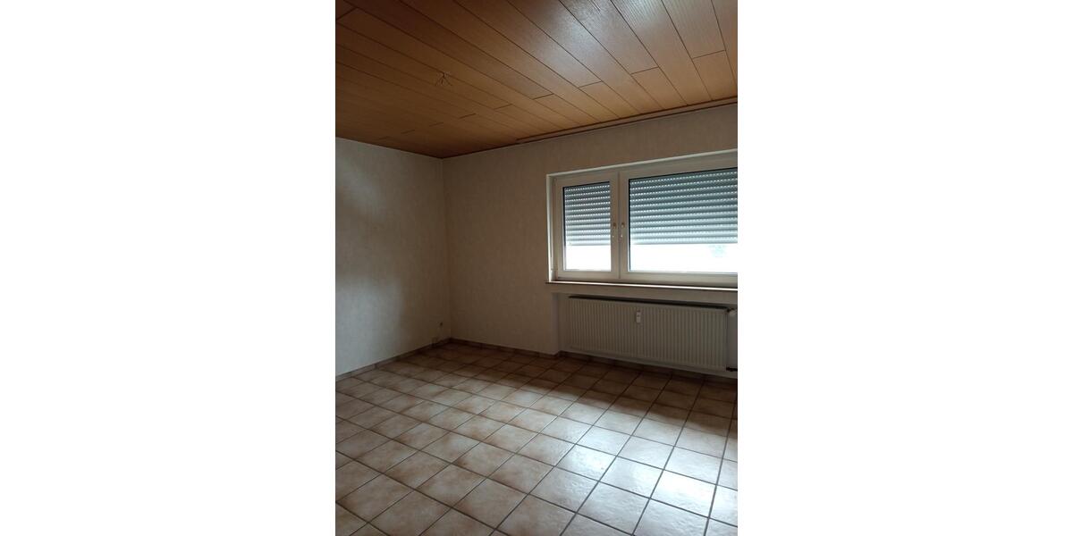 Erdgeschoßwohnung Heuchelheim a. d. Lahn - 3 Zimmer, 80 m&sup2;, 1.100&euro; | Angebot:24828331