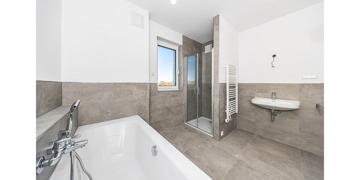 *Doppelhaushälfte in Taucha* Modern leben, minimal verbrauchen *Spitzen-Energiekonzept* (KfW 40) 5 zimmer