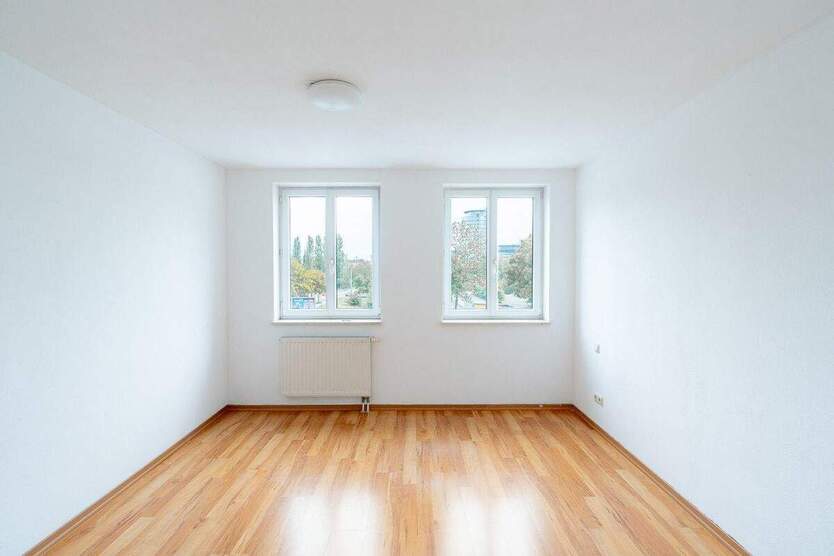 Geräumige 3-Zimmer-Whg. unweit des WorldTradeCenters. Neubau mit Aufzug an der Freiberger Straße. 3 zimmer