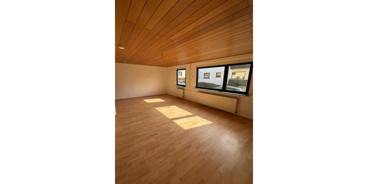 Einfamilienhaus Bad Camberg - 6 Zimmer, 130 m&sup2;, 1.100&euro; | Angebot:25872764