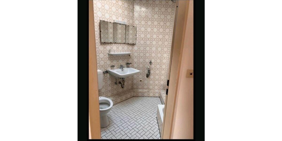 Etagenwohnung Pforzheim Nordstadt - 1 Zimmer, 32 m&sup2;, 450&euro; | Angebot:26040731