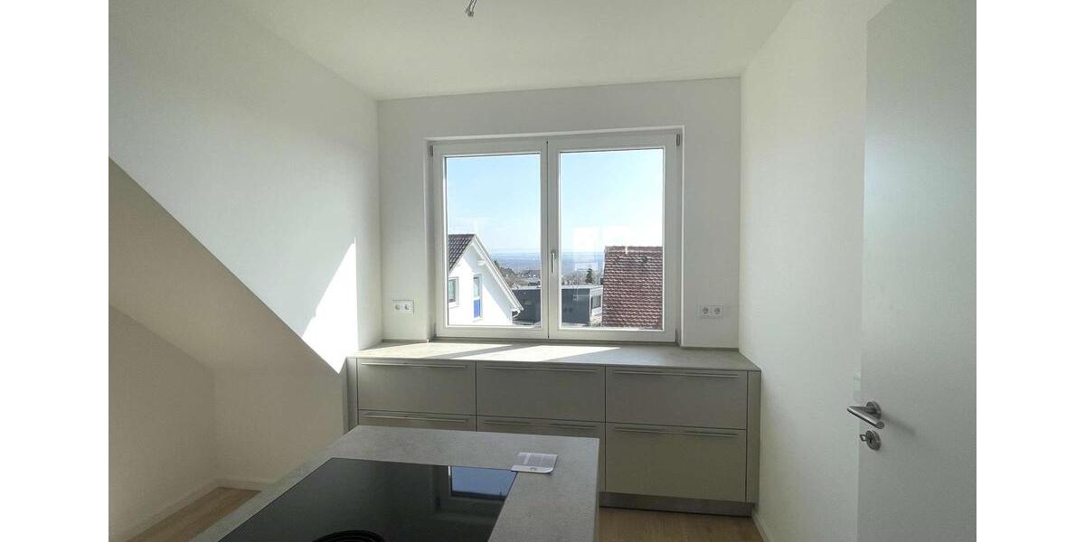 Dachgeschoßwohnung Frankfurt am Main Bergen-Enkheim - 3 Zimmer, 123 m&sup2;, 2.490&euro; | Angebot:26619782