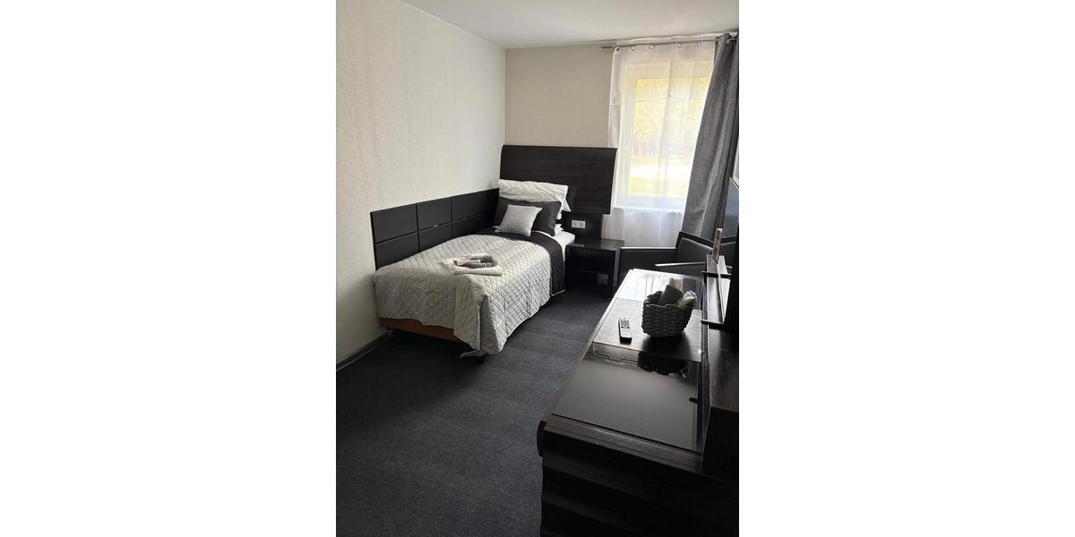 Wohnen auf Zeit Müncheberg - 6 Zimmer, 12 m&sup2;, 50&euro; | Angebot:26417560