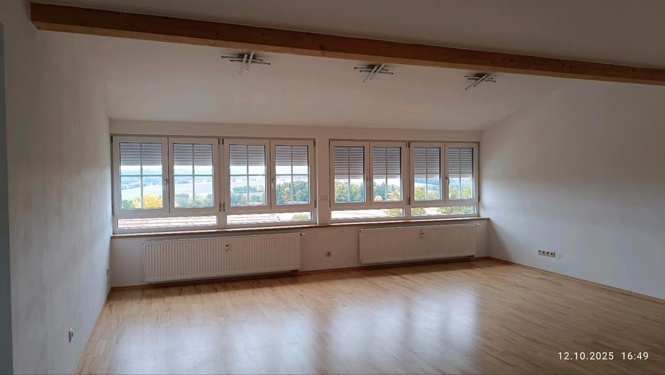 Dachgeschoßwohnung Passau Auerbach - 3 Zimmer, 80 m&sup2;, 750&euro; | Angebot:25104480