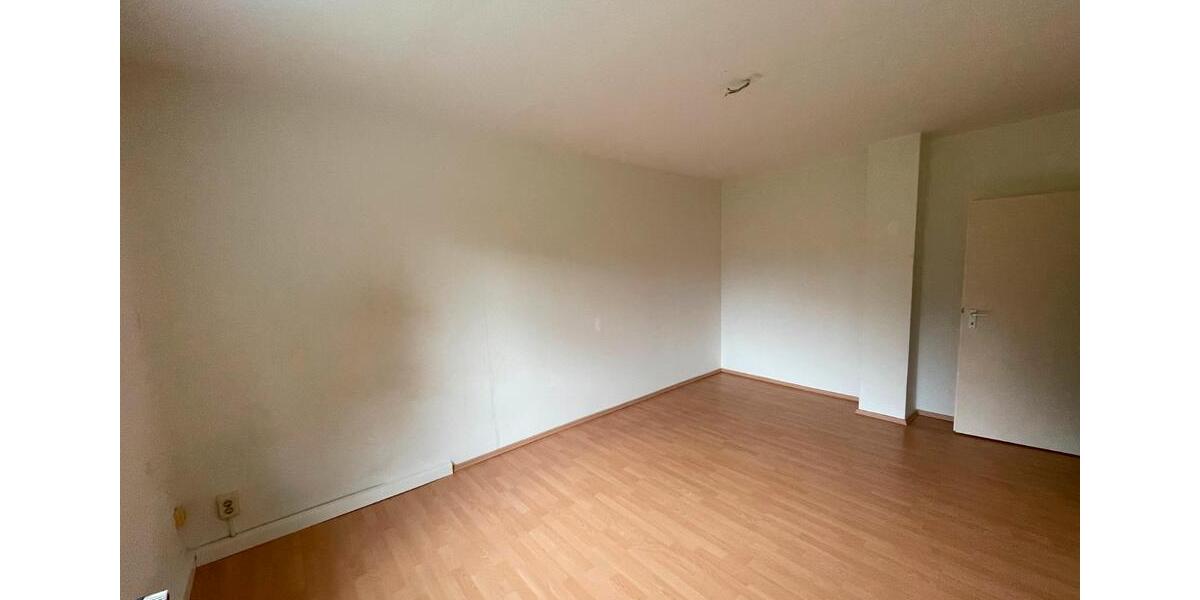 Etagenwohnung Hohenstein-Ernstthal Ernstthal - 1 Zimmer, 35 m&sup2;, 170&euro; | Angebot:12319740