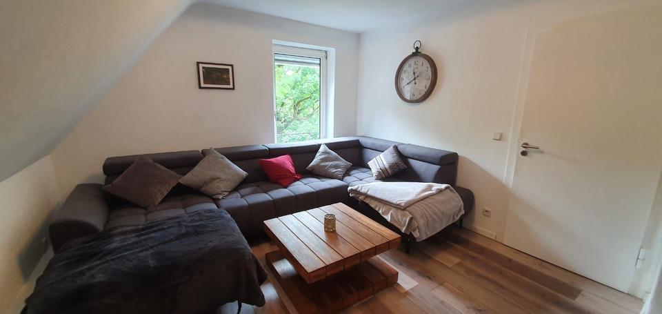 Dachgeschoßwohnung Siegen - 3 Zimmer, 63 m&sup2;, 550&euro; | Angebot:25907505