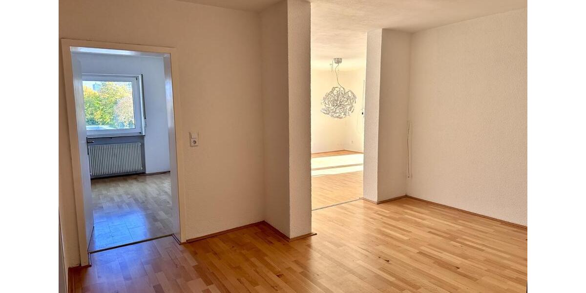 Dachgeschoßwohnung Amberg - 3.5 Zimmer, 96 m&sup2;, 850&euro; | Angebot:24842162