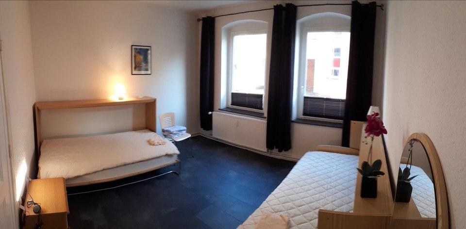Wohnen auf Zeit Neumünster - 4 Zimmer, 100 m&sup2;, 14&euro; | Angebot:26651832