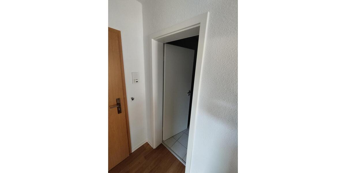Etagenwohnung Schönebeck (Elbe) - 2 Zimmer, 60 m&sup2;, 360&euro; | Angebot:26300195