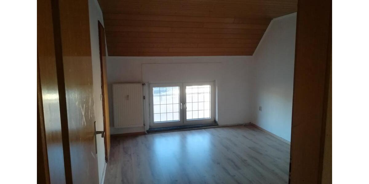 Etagenwohnung Gangelt - 4 Zimmer, 97 m&sup2;, 900&euro; | Angebot:26364763