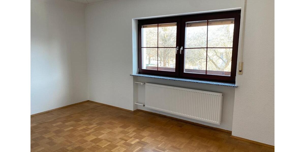 Hochwertige frisch renovierte 3-Zimmer-Wohnung - traumhaft hell 3 zimmer