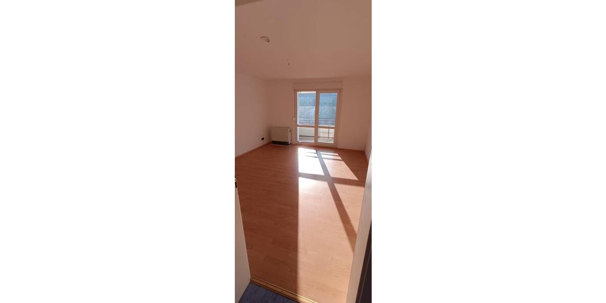 Dachgeschoßwohnung Nottertal-Heilinger Höhen Heilinger Höhen - 4 Zimmer, 117 m&sup2;, 580&euro; | Angebot:24512425