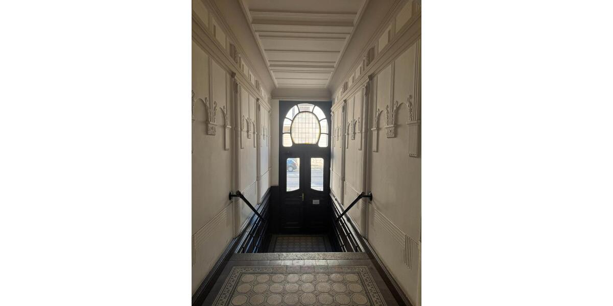 Etagenwohnung Leipzig Ost - 5 Zimmer, 142 m&sup2;, 1.700&euro; | Angebot:26051538