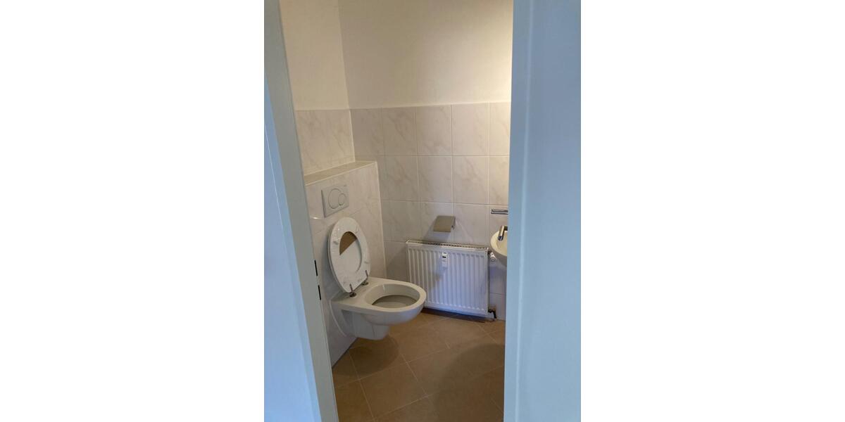 Etagenwohnung Wasbüttel - 5 Zimmer, 162 m&sup2;, 1.250&euro; | Angebot:24689990