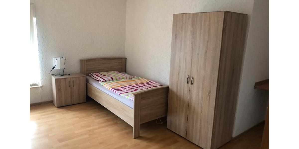 Wohnen auf Zeit Ludwigshafen am Rhein Ludwigshafen-Oggersheim - 4 Zimmer, 90 m&sup2;, 15&euro; | Angebot:25553026