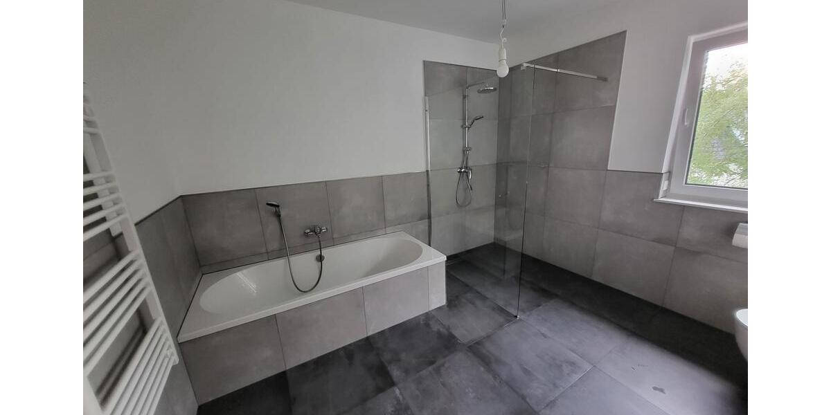 Einfamilienhaus Minden Kuhlenkamp - 4 Zimmer, 140 m&sup2;, 1.550&euro; | Angebot:24962608